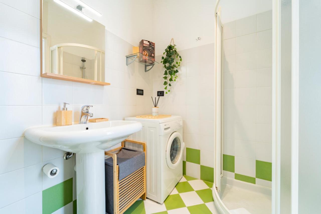 Bamboo Mini Apartment Cuneo Exterior photo